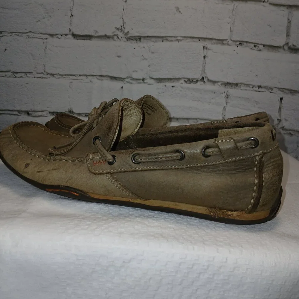 Clarks leather boat